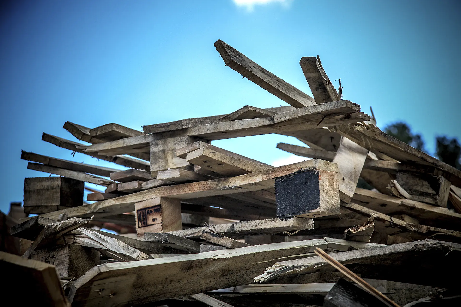 Schrotthandel Düsseldorf Ossenbühl Palettenhandel Detail 7303 325